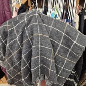 Merona Gray Plaid Scarf